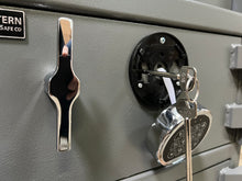 Southeastern F2820EE Double Door Drop Safe electronic lock & backup key
